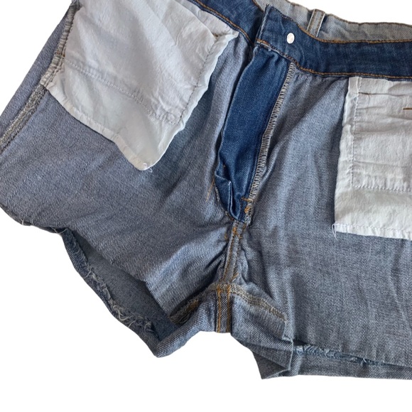 AMERICAN FLAG DENIM SHORTS - Picture 13 of 16